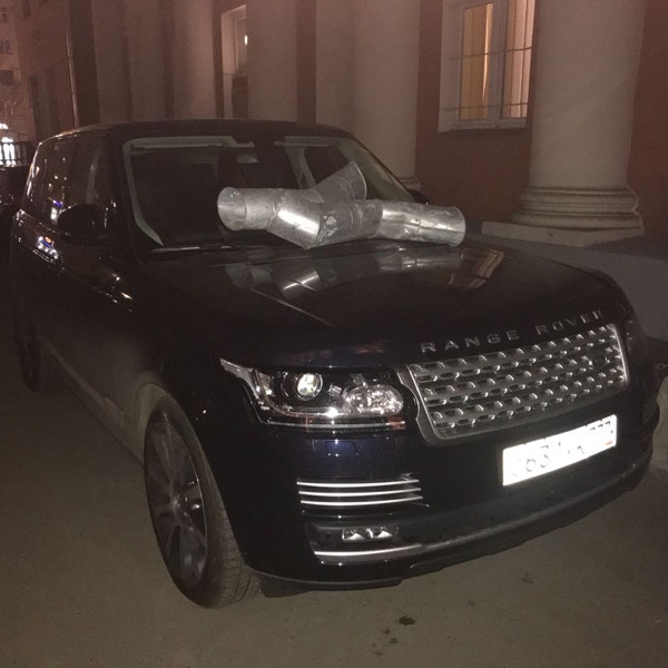 Тимуру Батрутдинову повредили автомобиль за 5 миллионов